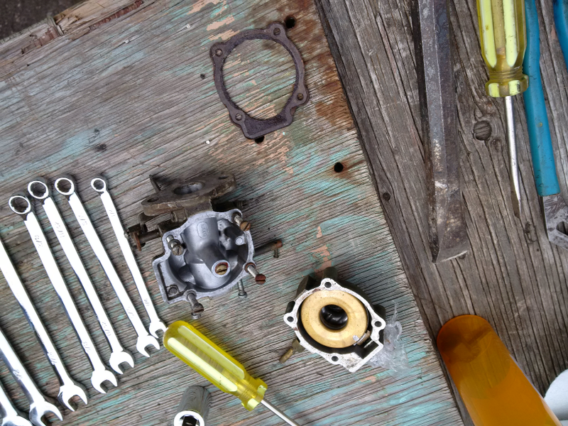 Managed to get the gasket out in one piece. Which is nice.